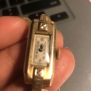 Vintage ladies watch with serial number 5059143